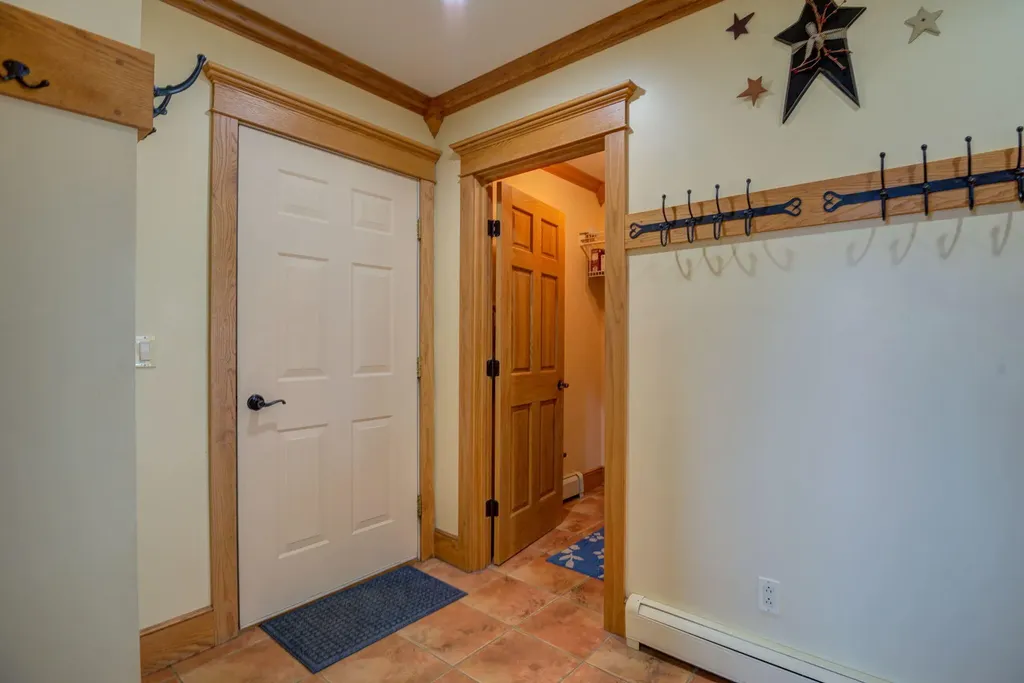 60 Vista Drive Auburn ME 04210