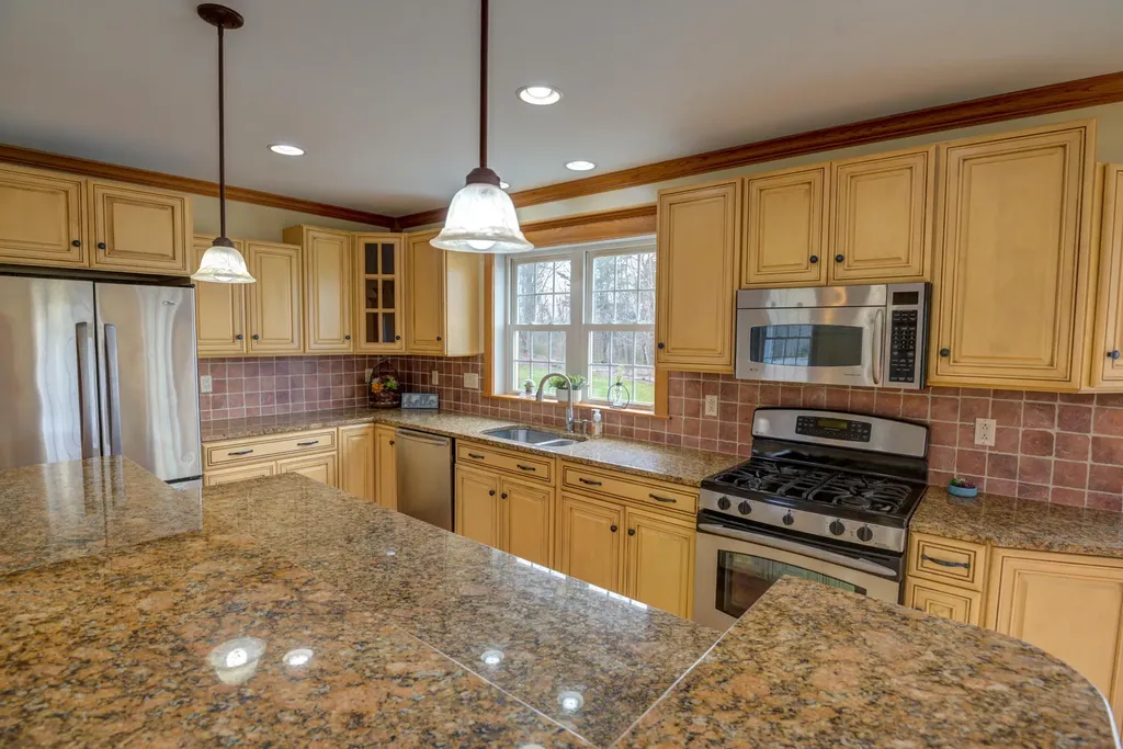 60 Vista Drive Auburn ME 04210