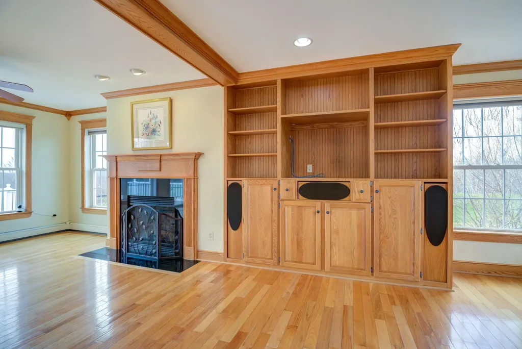 60 Vista Drive Auburn ME 04210