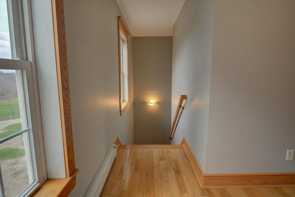 60 Vista Drive Auburn ME 04210