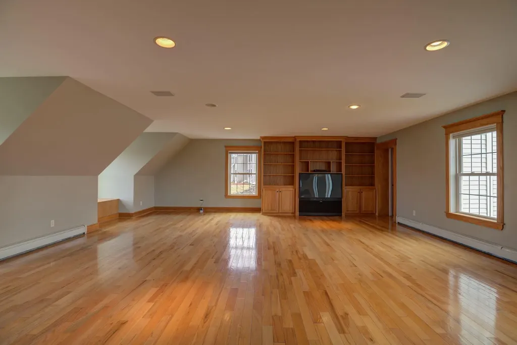 60 Vista Drive Auburn ME 04210