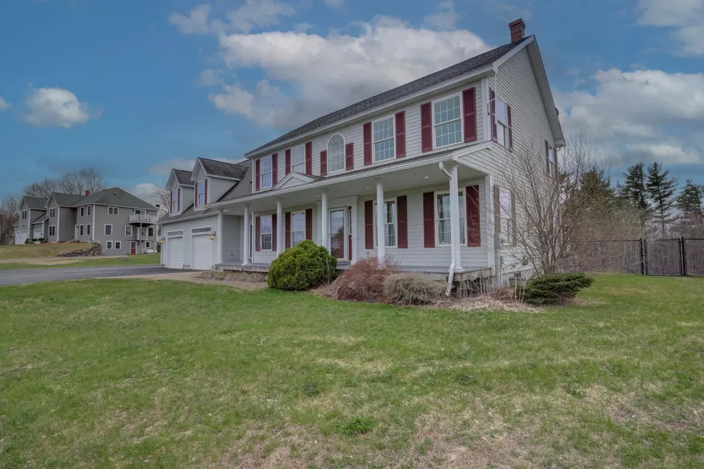 60 Vista Drive Auburn ME 04210