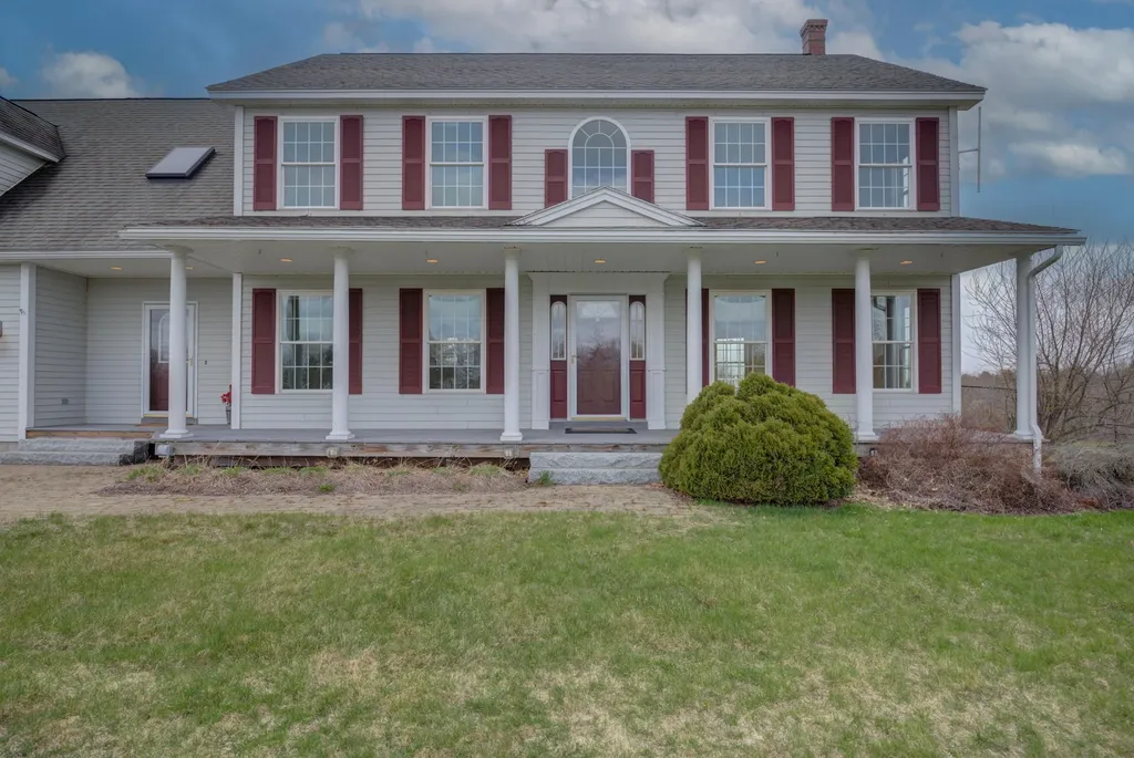 60 Vista Drive Auburn ME 04210