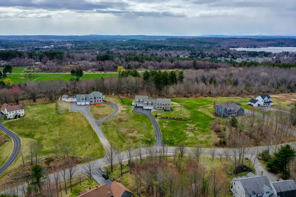 60 Vista Drive Auburn ME 04210
