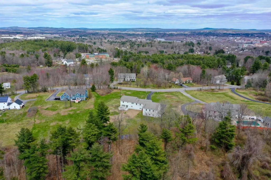 60 Vista Drive Auburn ME 04210