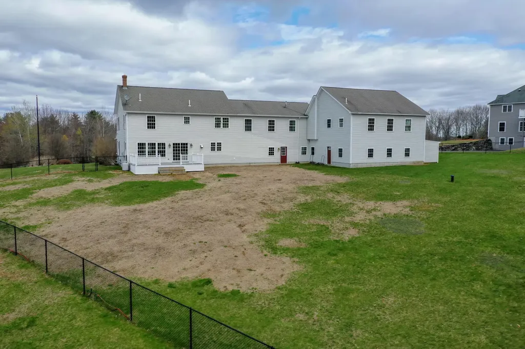 60 Vista Drive Auburn ME 04210