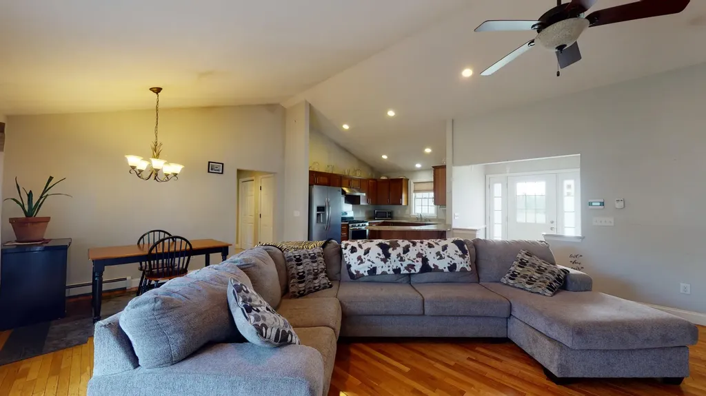 32 East Wind Drive Buxton ME 04093