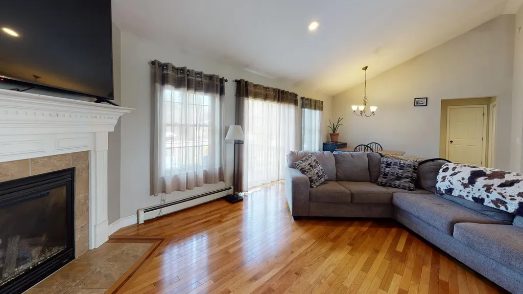 32 East Wind Drive Buxton ME 04093