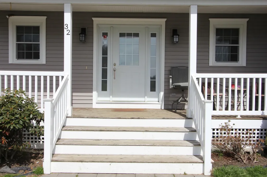 32 East Wind Drive Buxton ME 04093
