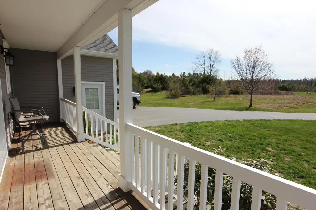 32 East Wind Drive Buxton ME 04093