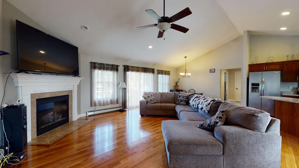 32 East Wind Drive Buxton ME 04093