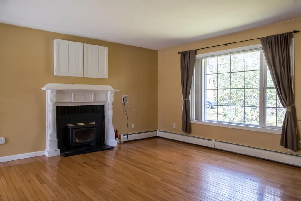 10 Evergreen Drive Freeport ME 04032