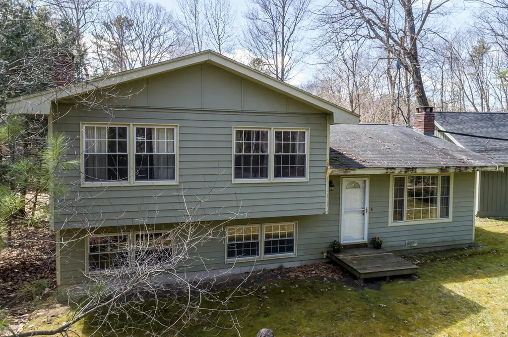 10 Evergreen Drive Freeport ME 04032