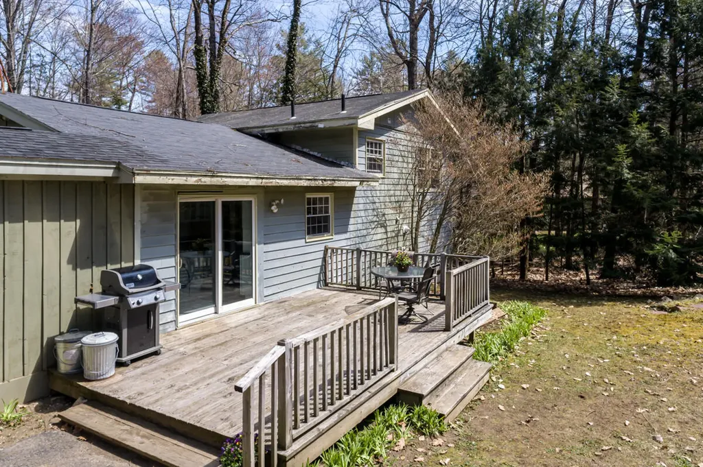 10 Evergreen Drive Freeport ME 04032