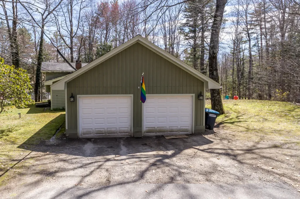 10 Evergreen Drive Freeport ME 04032