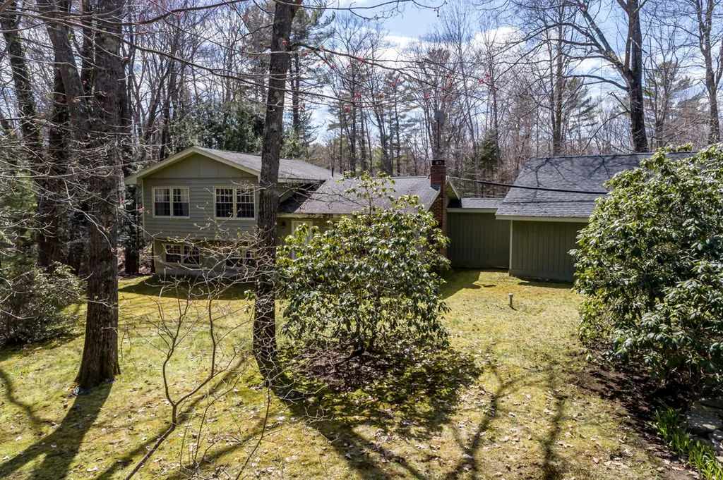 10 Evergreen Drive Freeport ME 04032