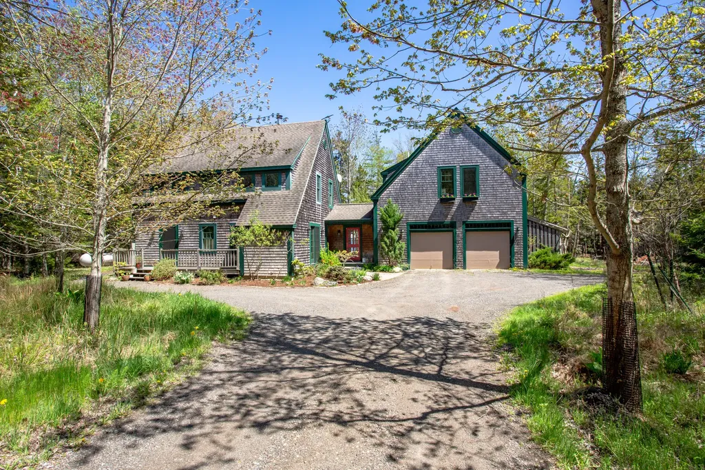 1523 Pripet Wood Lane Islesboro ME 04848