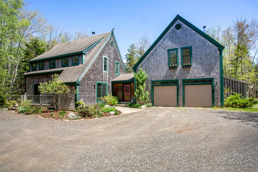 1523 Pripet Wood Lane Islesboro ME 04848
