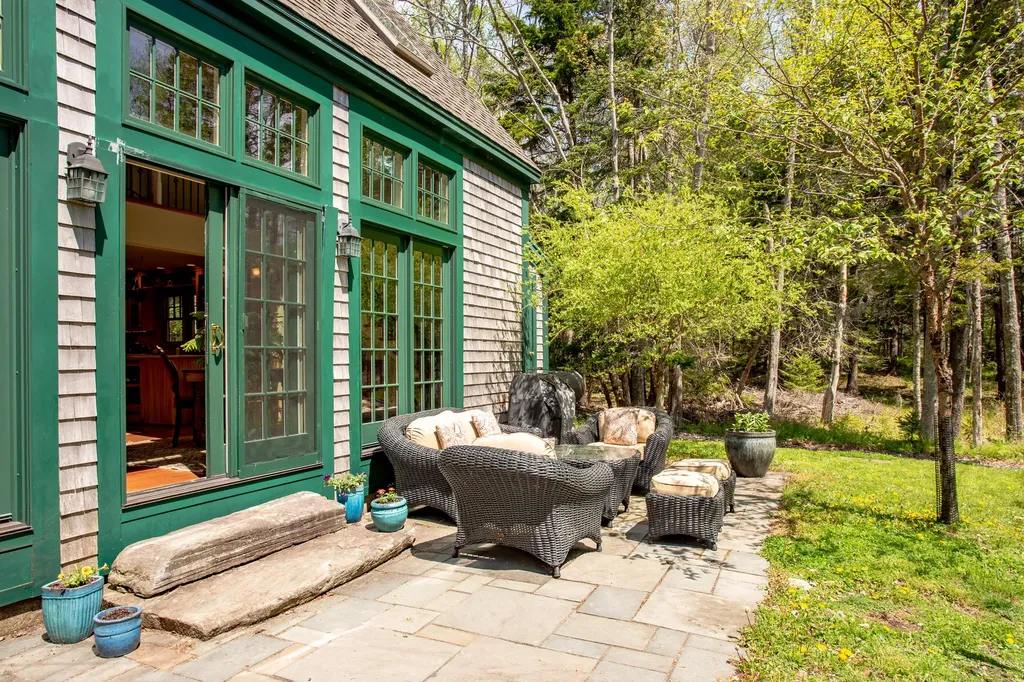 1523 Pripet Wood Lane Islesboro ME 04848