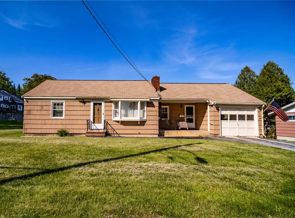184 Harvard Street Auburn ME 04210