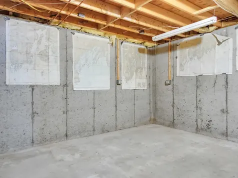 27 Aster Lane Sidney ME 04330