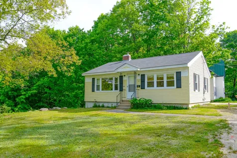 18 Elm Street Bridgton ME 04009