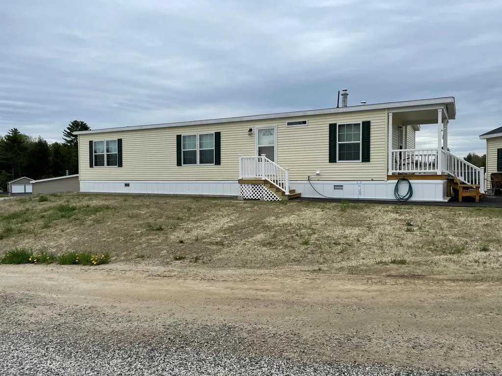 12 Williams Way Poland ME 04274