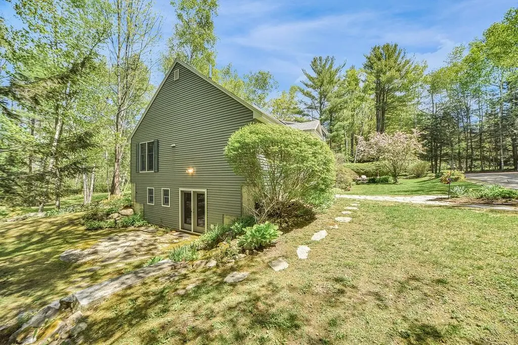 27 Foster Lane Belgrade ME 04917