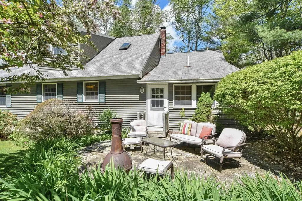 27 Foster Lane Belgrade ME 04917