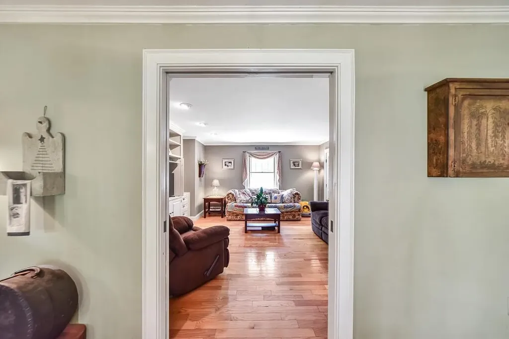 27 Foster Lane Belgrade ME 04917