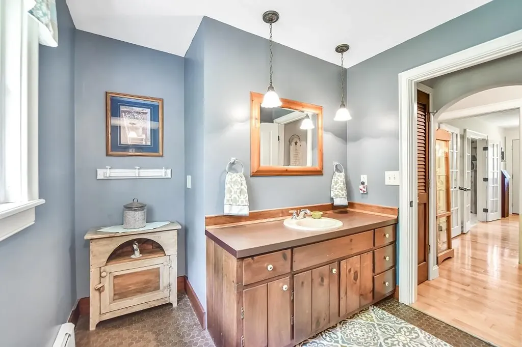27 Foster Lane Belgrade ME 04917
