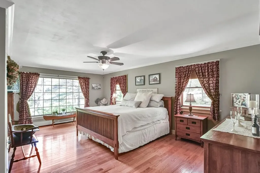 27 Foster Lane Belgrade ME 04917