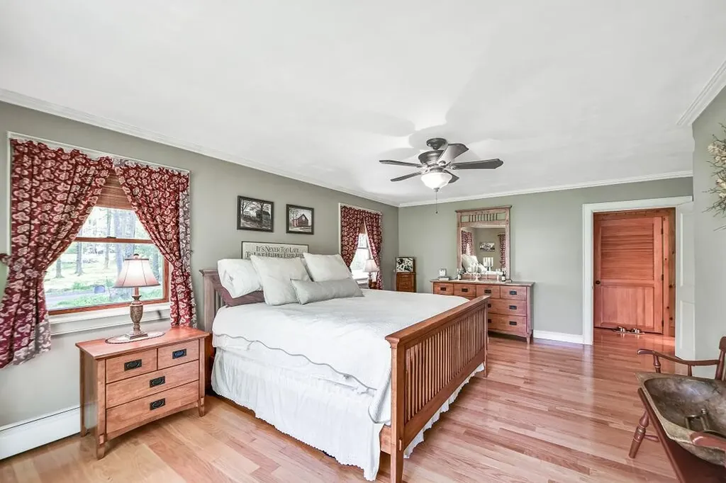 27 Foster Lane Belgrade ME 04917