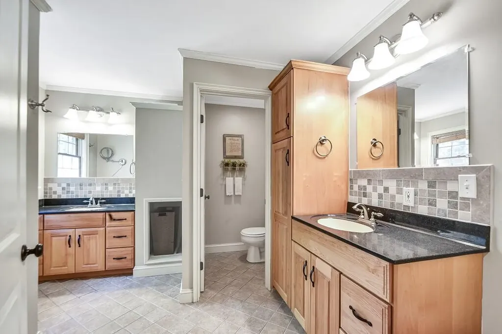 27 Foster Lane Belgrade ME 04917