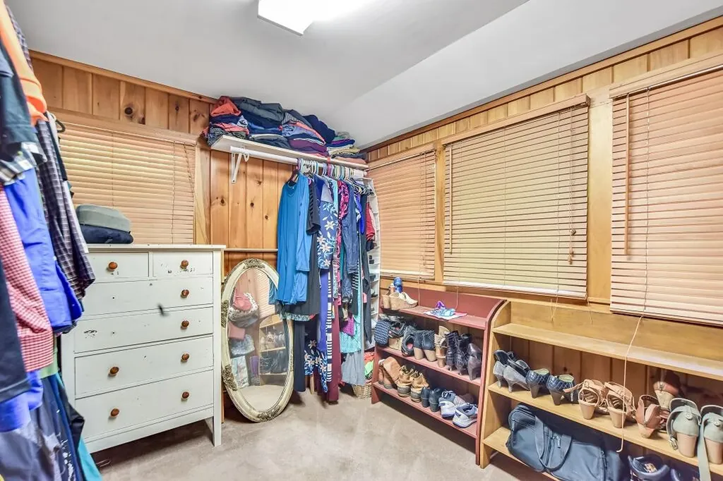 27 Foster Lane Belgrade ME 04917