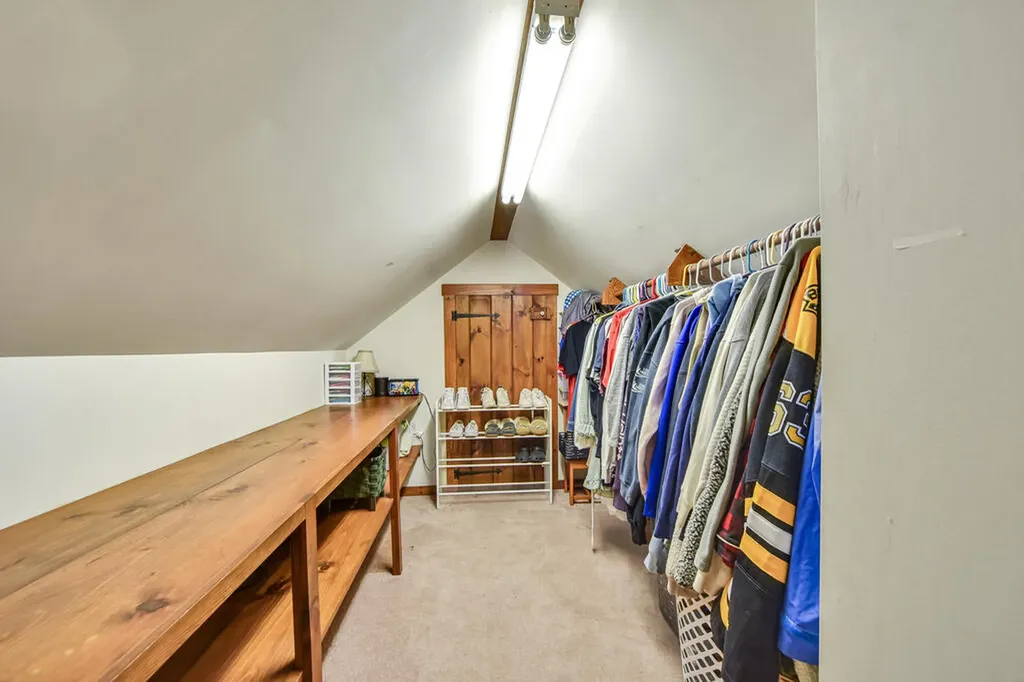 27 Foster Lane Belgrade ME 04917