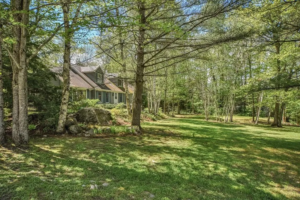 27 Foster Lane Belgrade ME 04917