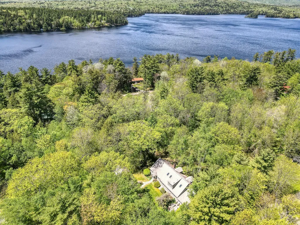 27 Foster Lane Belgrade ME 04917