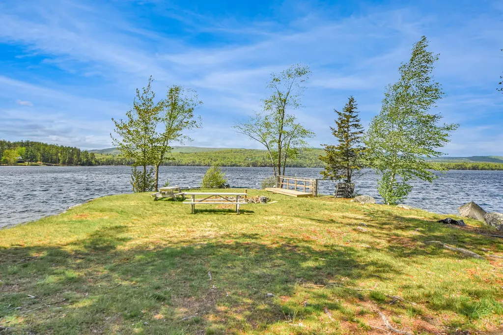 27 Foster Lane Belgrade ME 04917