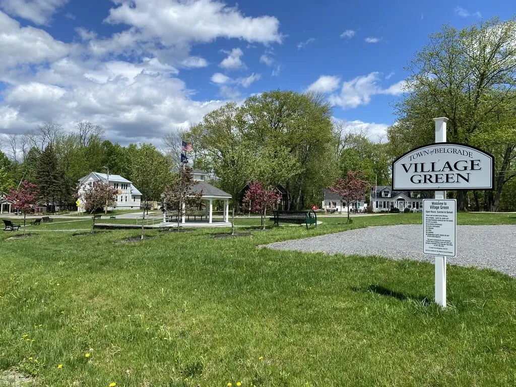 27 Foster Lane Belgrade ME 04917