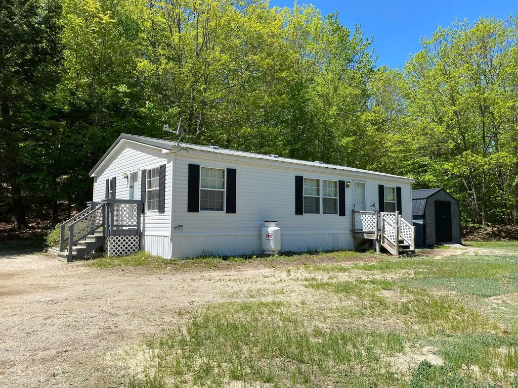 15 Bridgton Road Sebago ME 04029