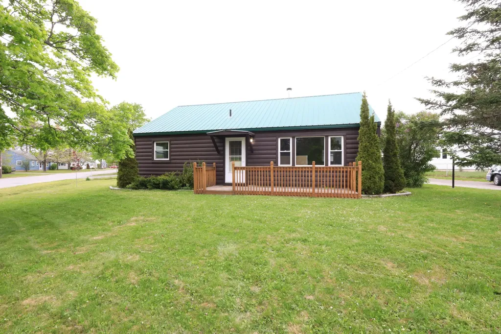 26 Sunbury Avenue Bangor ME 04401