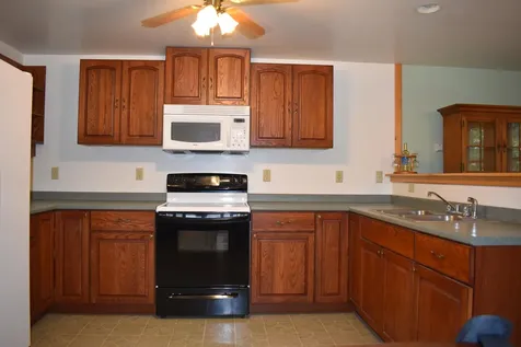 84 Hicks Pond Road Palmyra ME 04965
