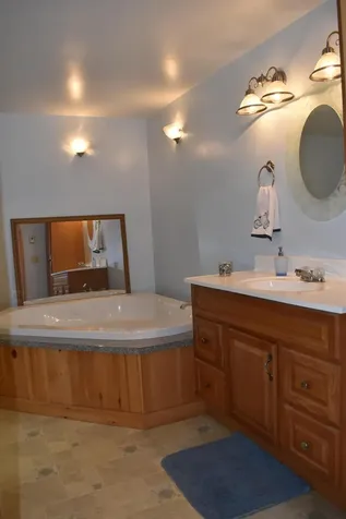 84 Hicks Pond Road Palmyra ME 04965
