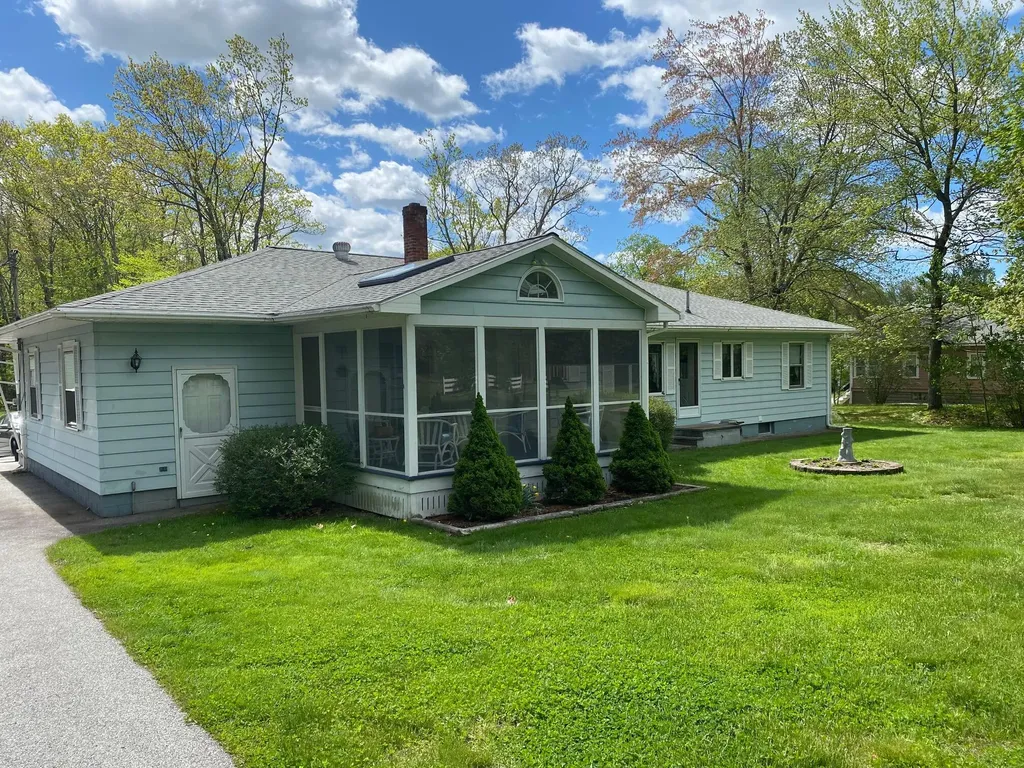 64 Grammar Street Sanford ME 04073