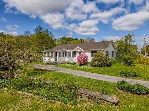 16 W Waldo Road Belfast ME 04915