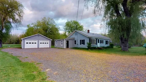 44 Potter Road Hudson ME 04449