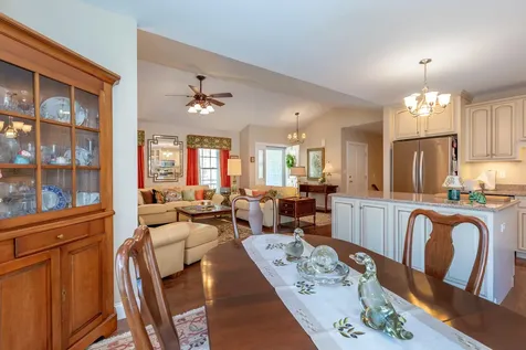 42 Carriage Lane Brunswick ME 04011