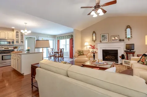 42 Carriage Lane Brunswick ME 04011