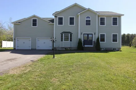 37 Greenfield Drive Auburn ME 04210